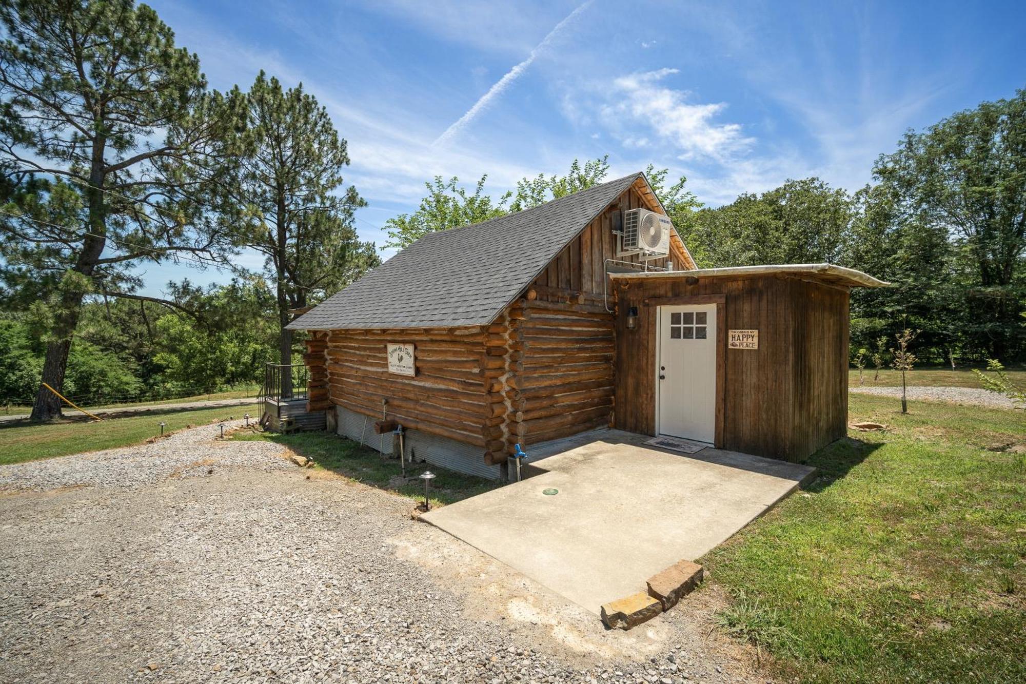 Spring Hill Farm - The Velvet Rooster Vila Alma Exterior foto